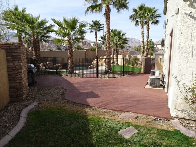 Building Photo - West Summerlin 5 Bedroom, Bed & Full Bath 1st Floor, Beauty