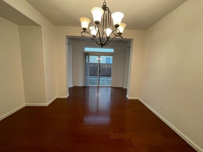 Building Photo - 1513 Sturm Dr