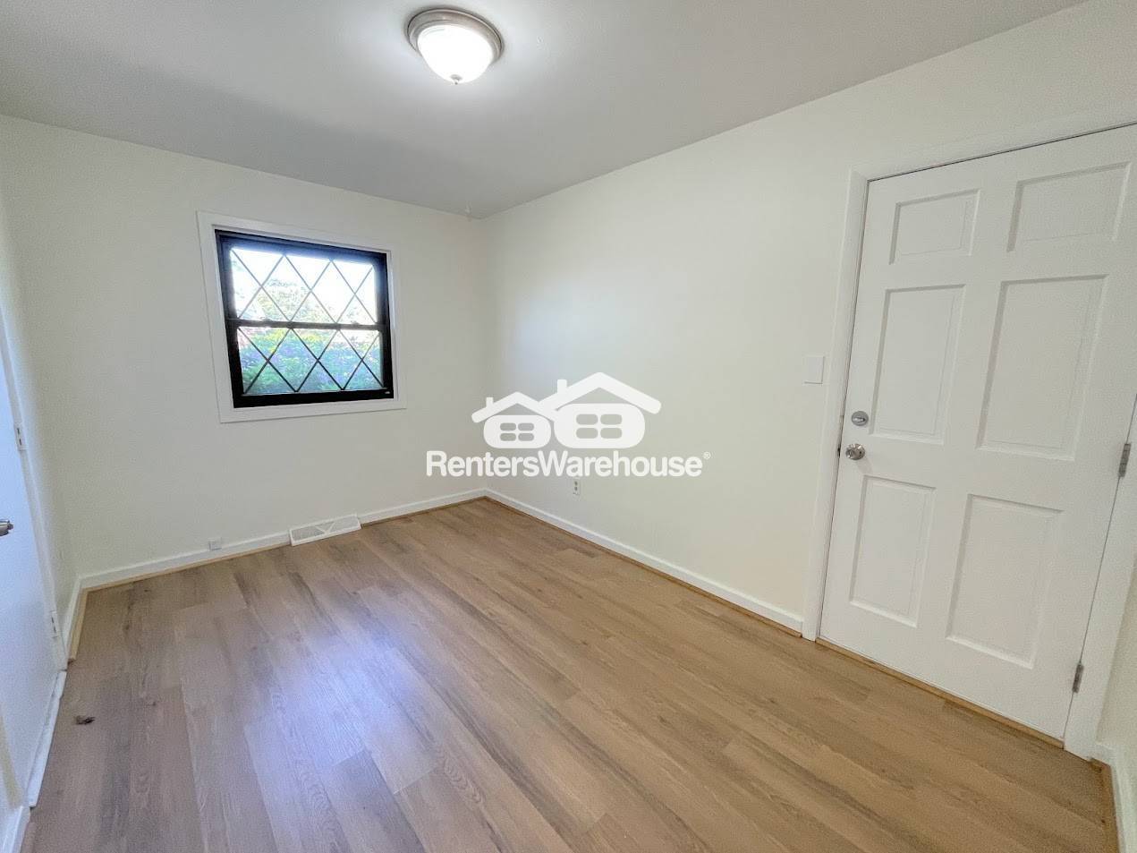 Building Photo - 354 Warrington Cir