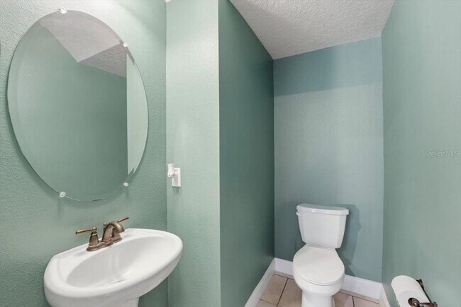 Building Photo - 2808 Gipper Cir