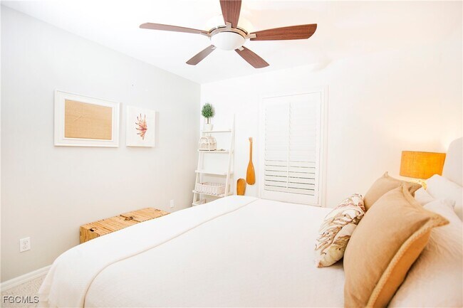 Building Photo - 22631 Island Lakes Dr