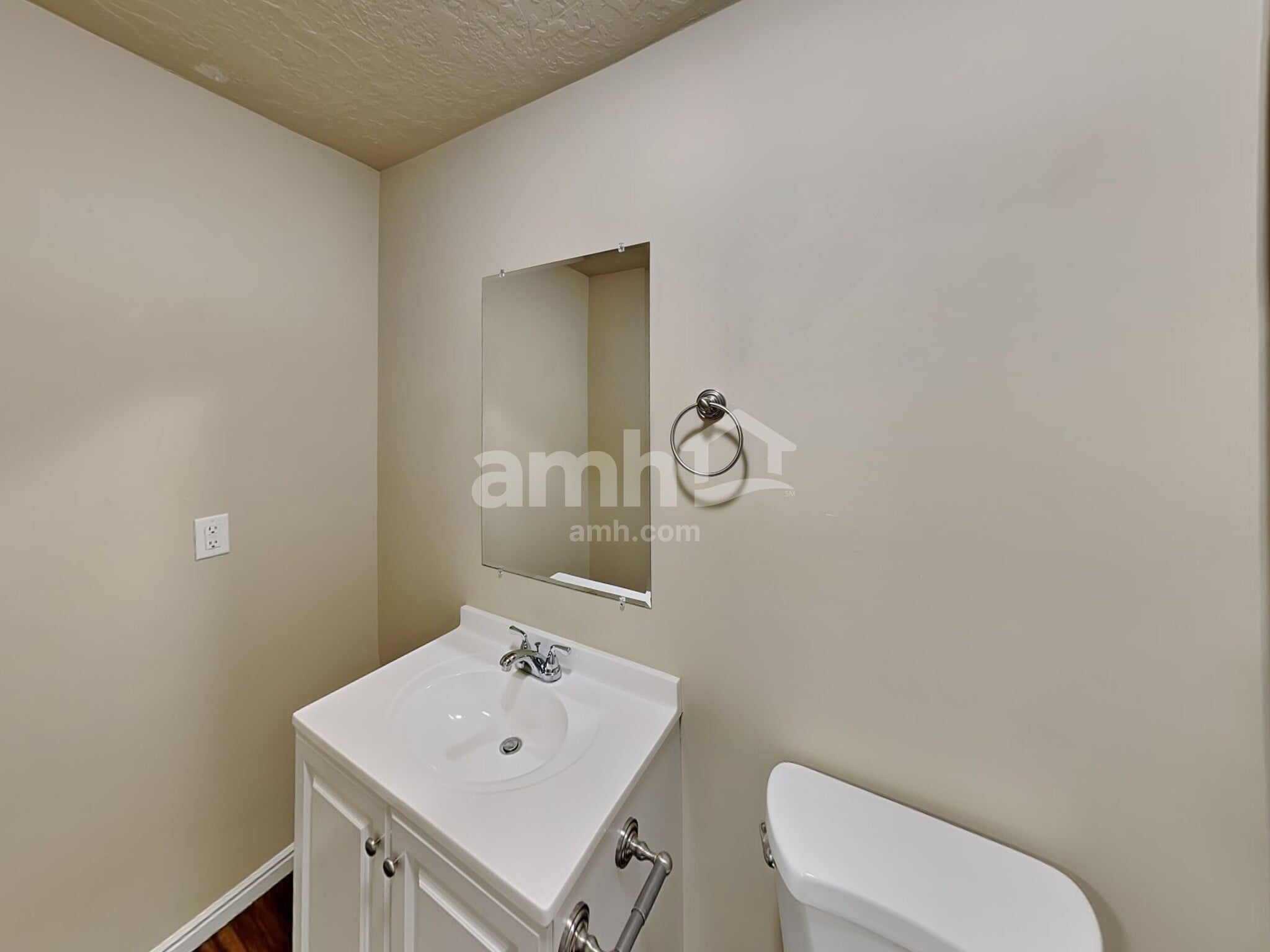 Building Photo - 947 Foxboro Dr
