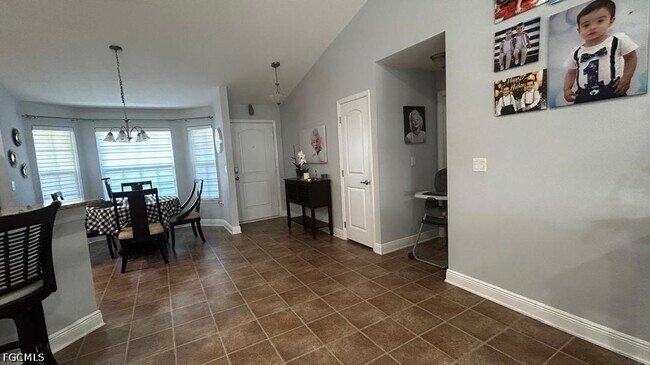 Building Photo - 180 SW Voltair Terrace