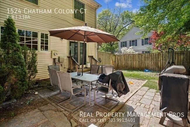 Building Photo - 1524 Chatham Colony Ct