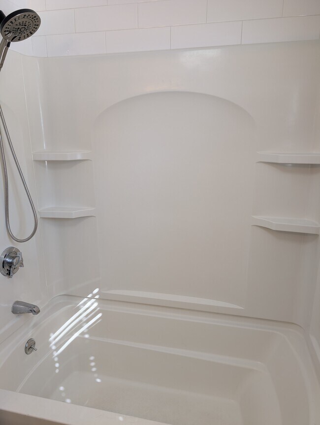 Building Photo - 9 Wall St