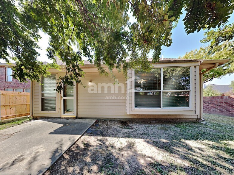 Building Photo - 5401 Pecan Creek Cir