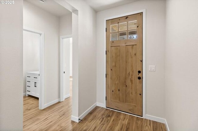 Building Photo - 85152 Winding Way