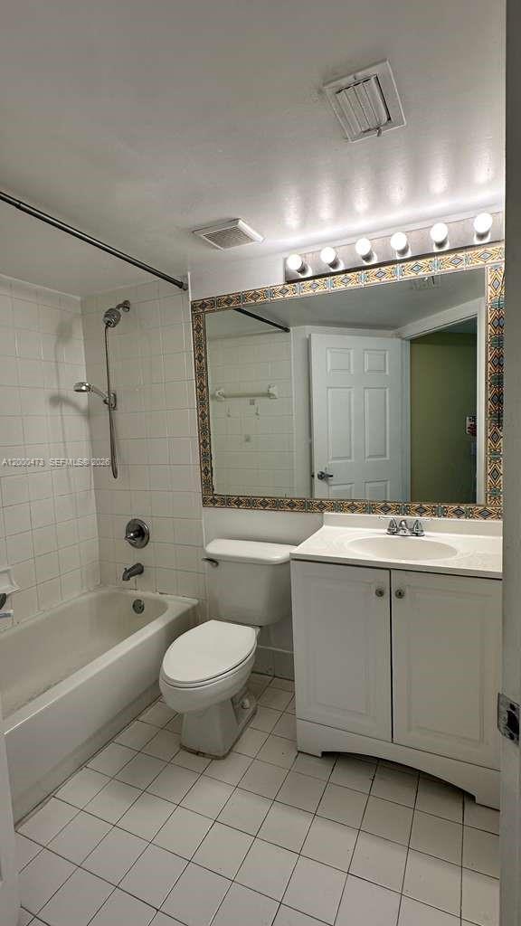 Building Photo - 9645 NW 1st Ct