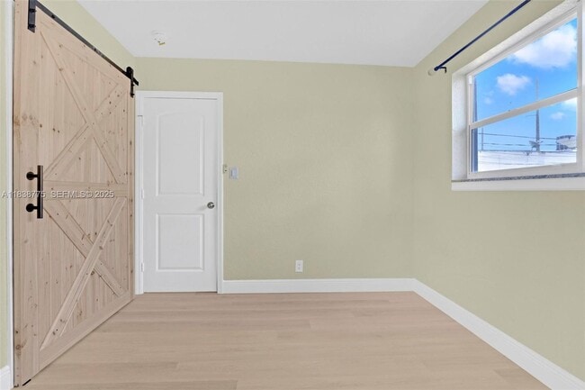 Building Photo - 369 Phippen Waiters Rd