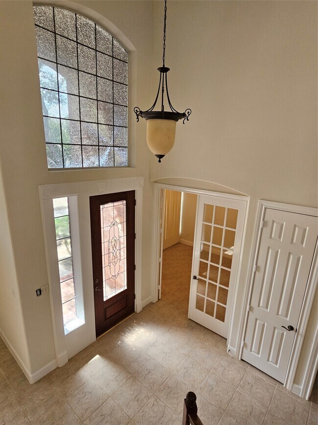 Building Photo - 12503 Rosewood Way Ln