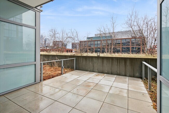 Building Photo - 171 N Aberdeen St