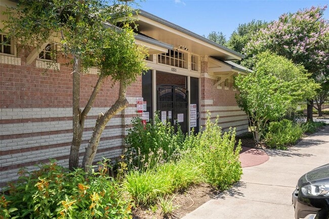 Building Photo - 12813 Withers Way