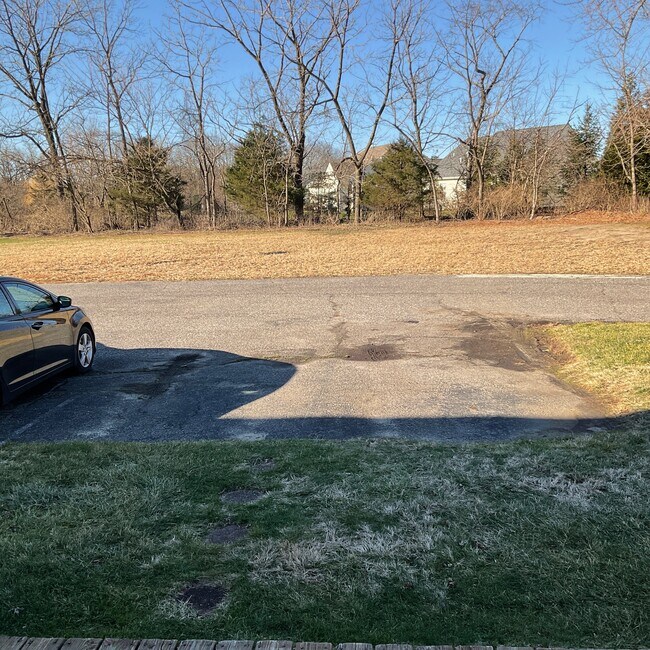 Building Photo - 48 Eaves Mill Rd