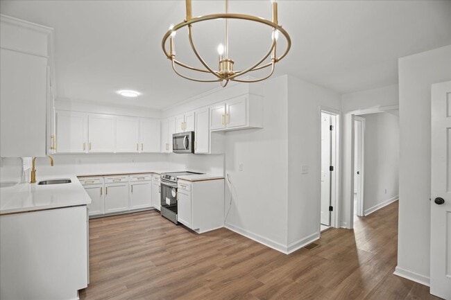 Building Photo - 2321 Queen Ann Rd