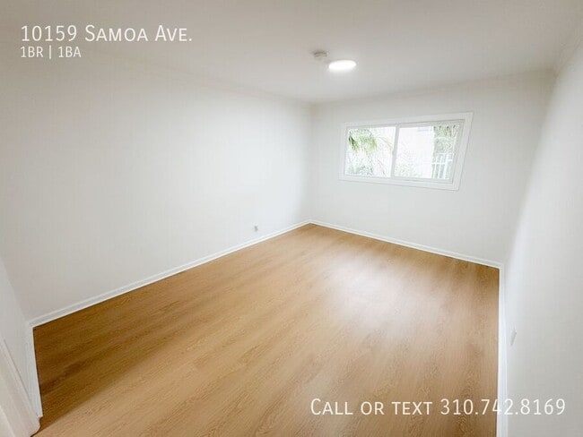 Building Photo - 10159 Samoa Ave