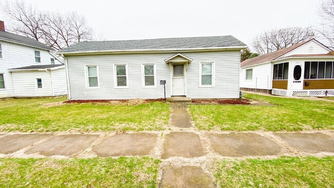 Primary Photo - 1313 Phelps St