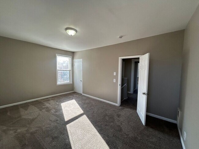 Building Photo - 1324 Beech Ave