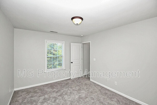 Building Photo - 162 Brookshire Dr