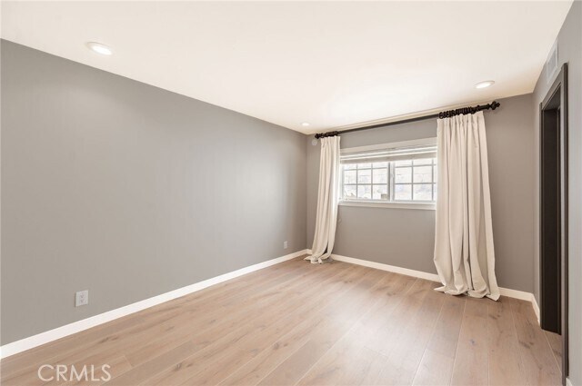 Building Photo - 3331 Oakmont View Dr