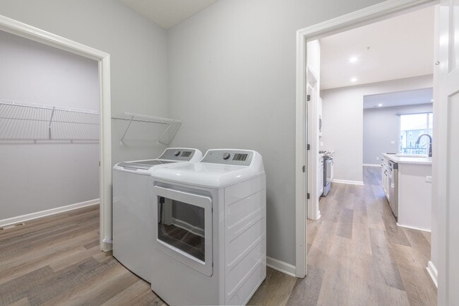 Building Photo - Awesome maple grove 5 bed 4 bath townhome! Pond views, 2 years old!