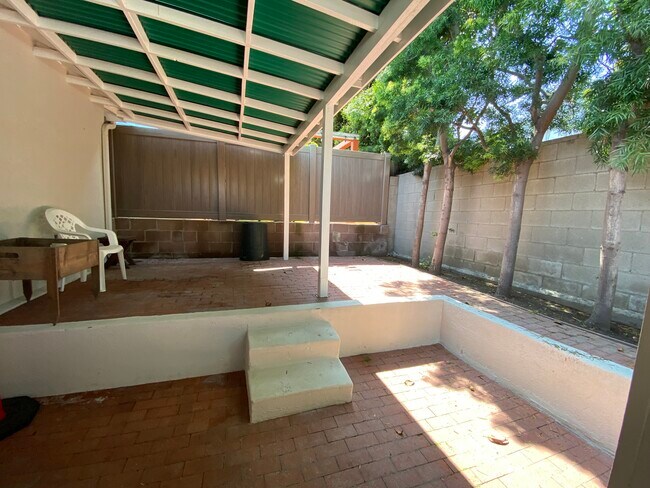 Building Photo - 3521 Pacific Ave