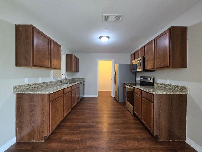 Building Photo - 5302 Lyra Dr