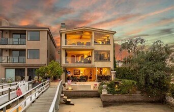 Building Photo - 900 E Balboa Blvd