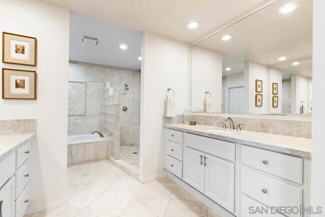 Building Photo - 6129 La Flecha