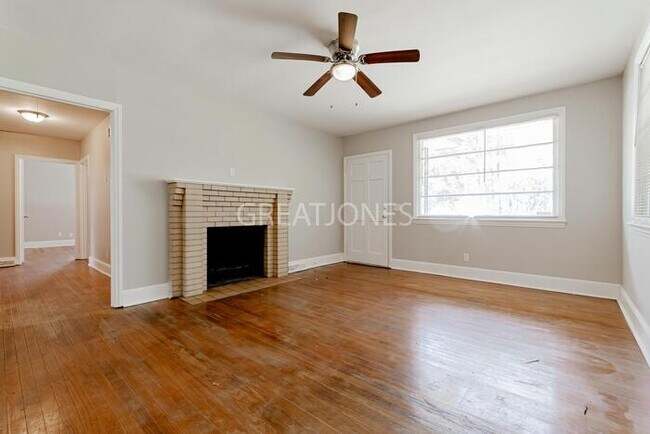Building Photo - 1816 Leesburg Rd