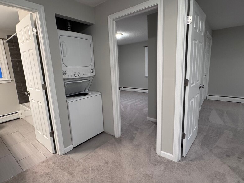 Building Photo - 435 Elmwood Dr