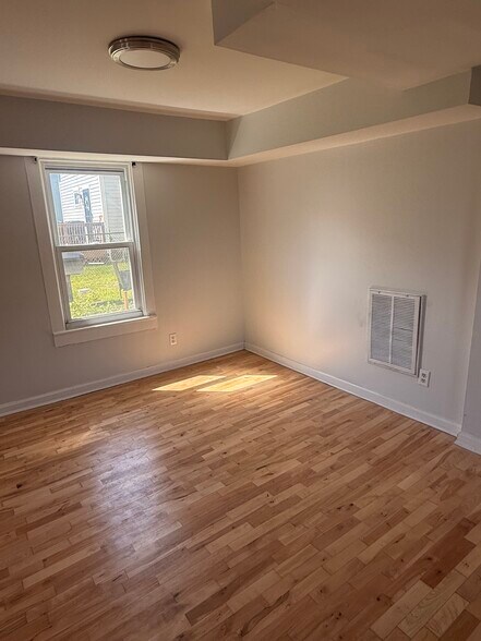 Building Photo - 21 Avenue A
