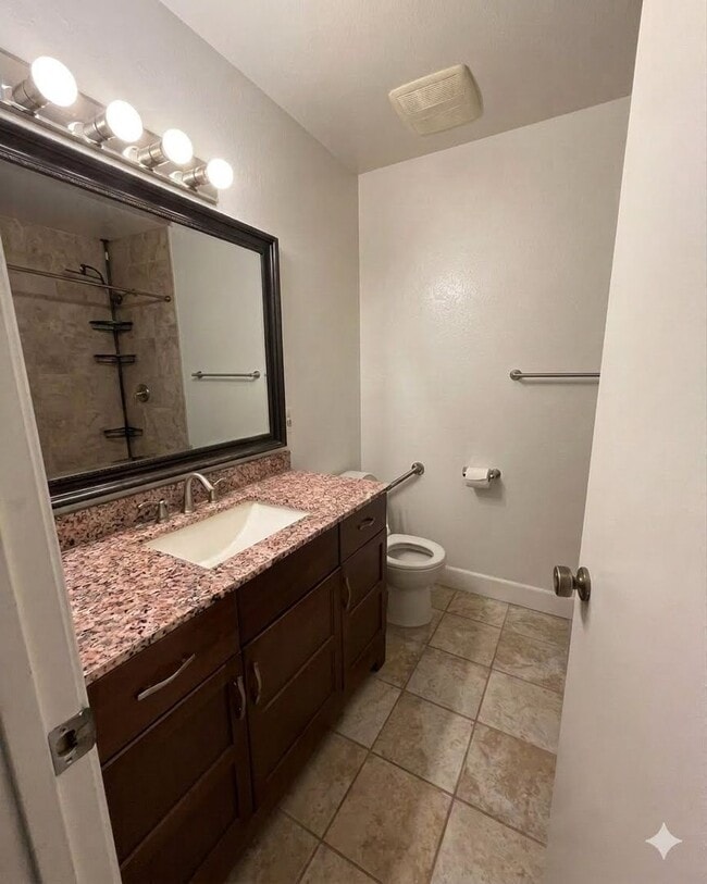 Building Photo - 4901 Autumntree Ct