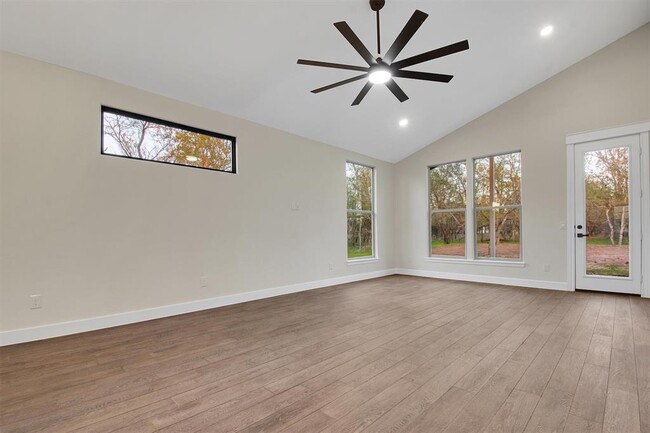 Building Photo - 336 Nene Ln