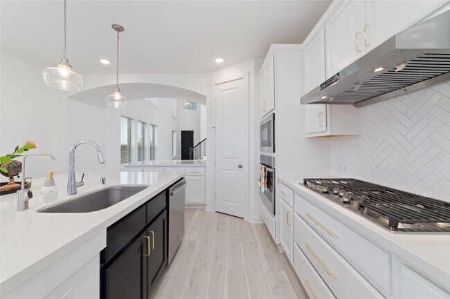 Building Photo - 925 Crystal Bnd Ln