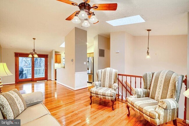 Building Photo - 8908 Goldentree Ln