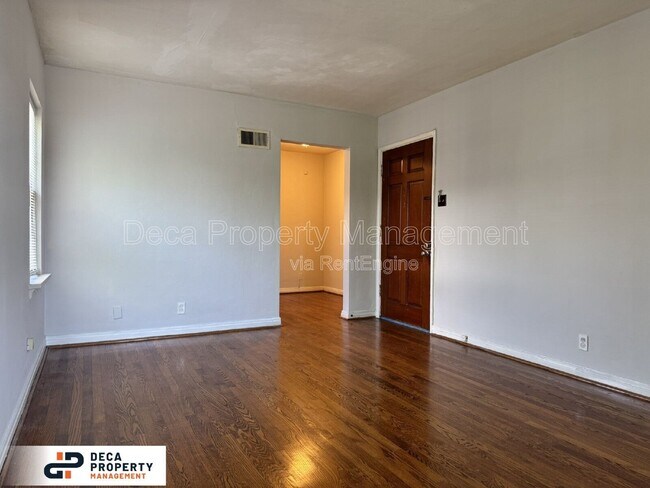 Building Photo - 7315 Pasadena Blvd
