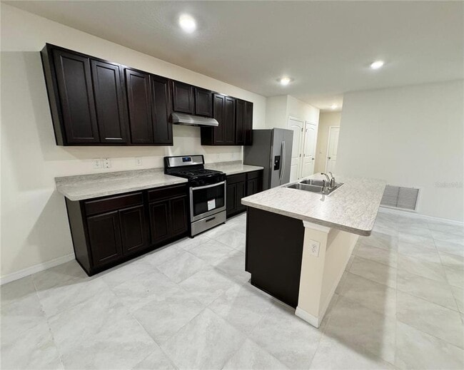Building Photo - 20025 Royal Tern Ct