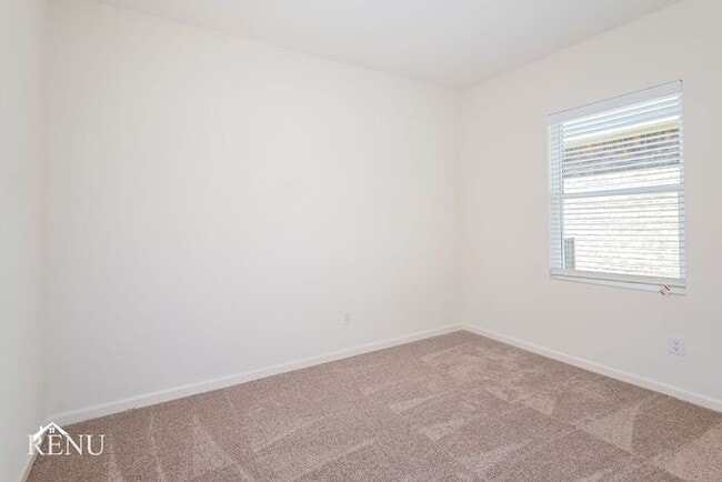 Building Photo - 6032 Mojave Dr