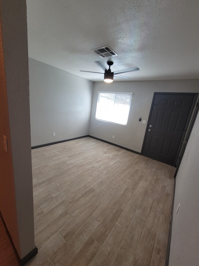 Building Photo - 1007 E Commonwealth Plz