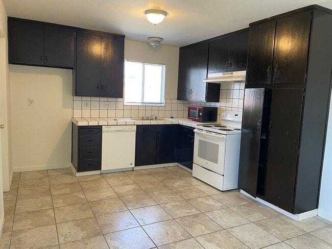 Building Photo - 4617 Livingston Way