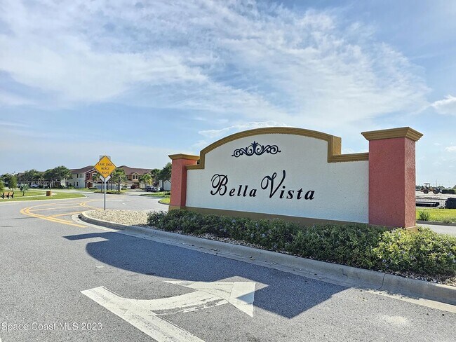 Building Photo - 927 Ocaso Ln