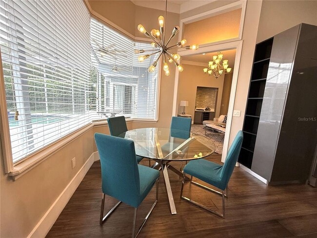 Building Photo - 2113 Grove Point Ln