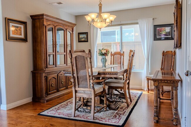 Building Photo - 4 Bedroom Home in The Promenade at La Costa!