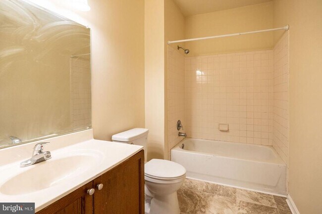 Building Photo - 3114 Irma Ct