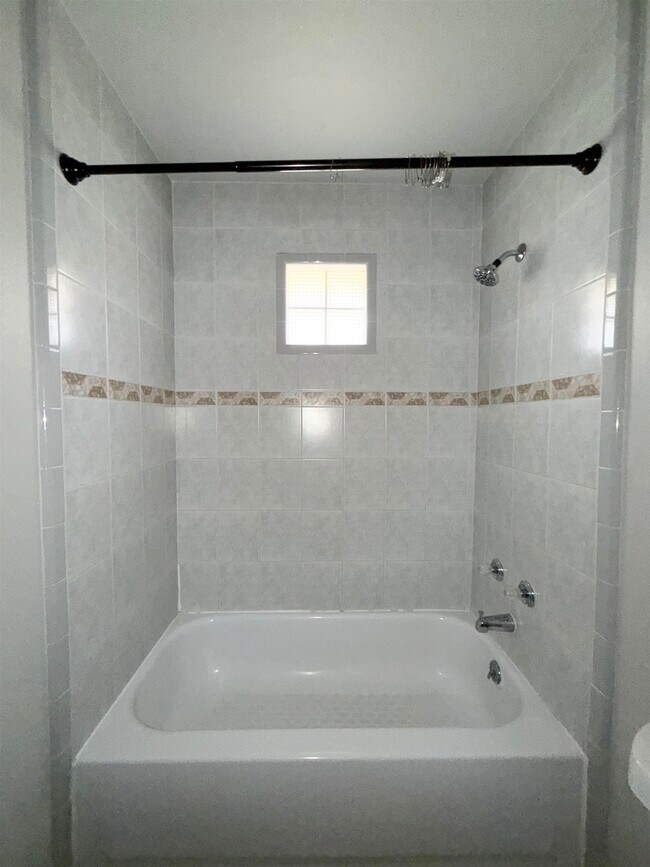 Building Photo - 507 Shiloh Dr