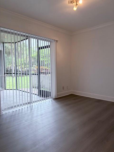 Building Photo - 3100 Riverside Dr