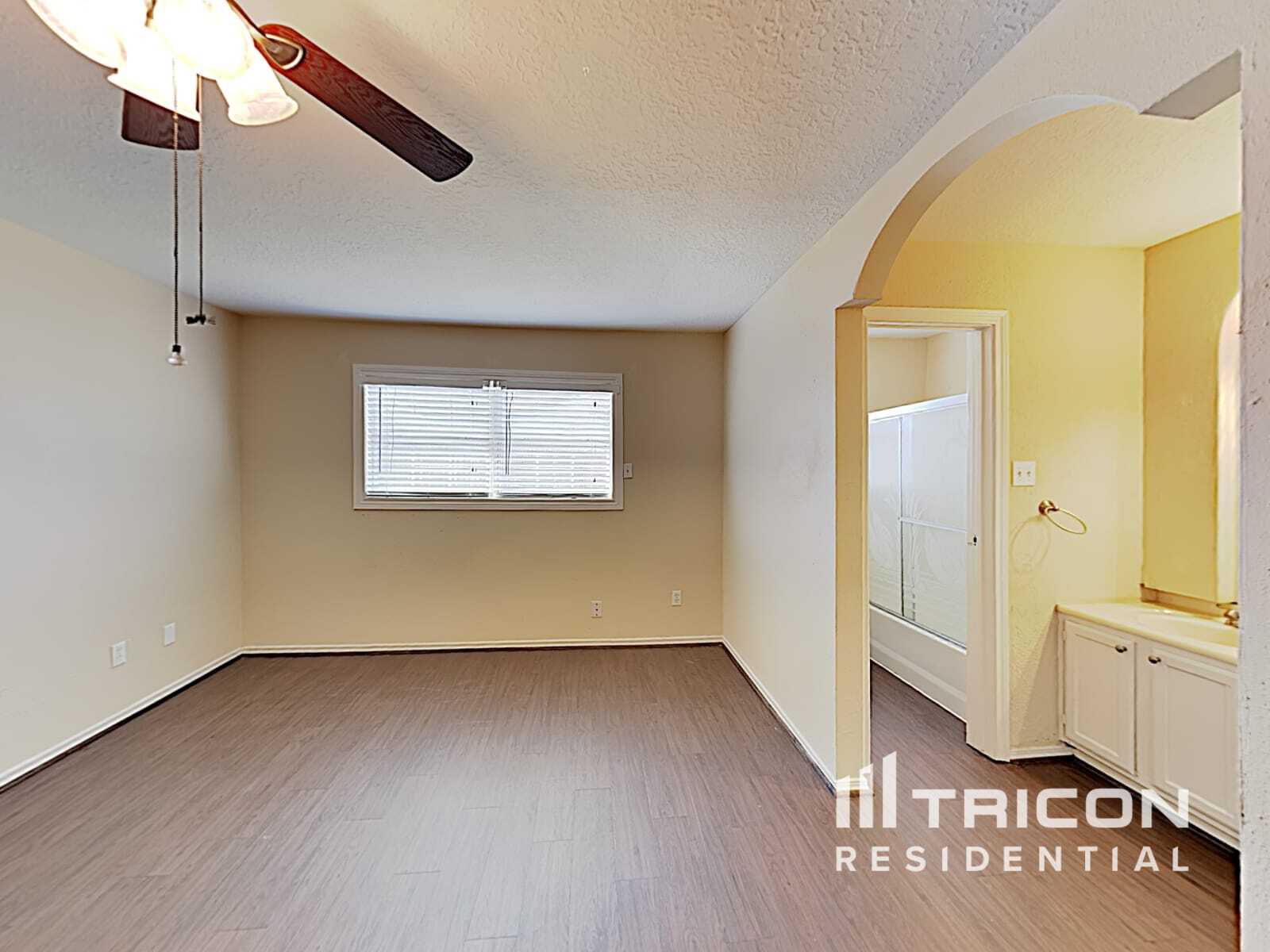 Building Photo - 943 Somercotes Ln