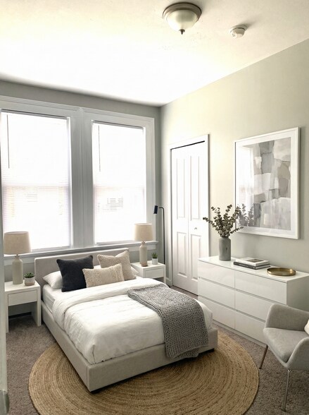 Building Photo - 72 Broad St