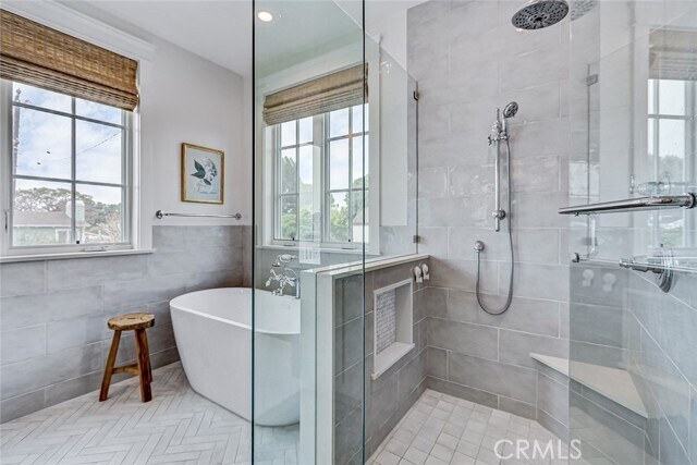 Building Photo - 1717 Pacific Ave