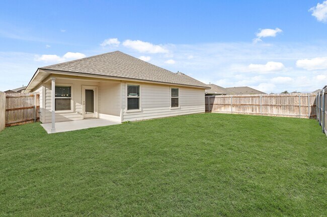 Building Photo - 1164 Kennesaw Dr